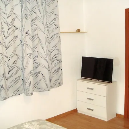 App Ivan Junior Apartment *